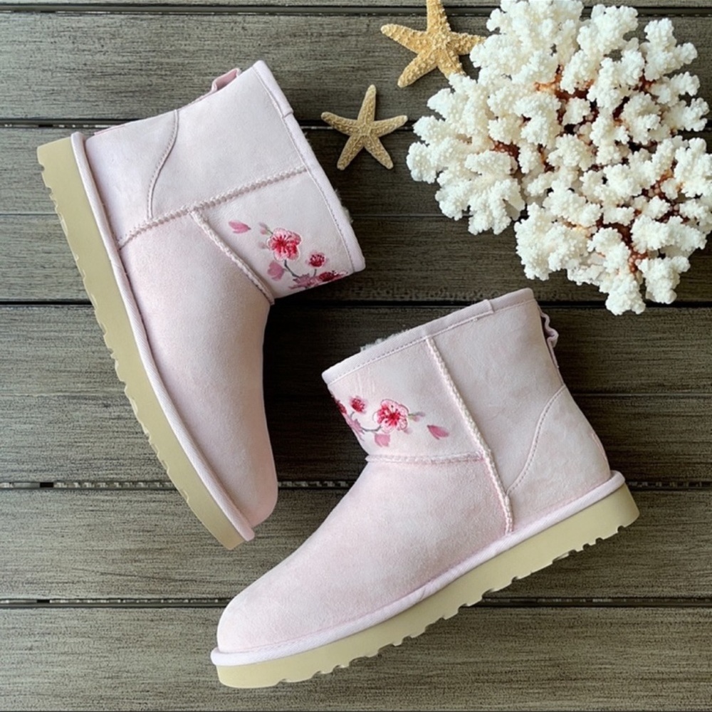 🌴🔆UGG- MINI BLOSSOM BOOTS🔆🌴 - Picture 11 of 15
